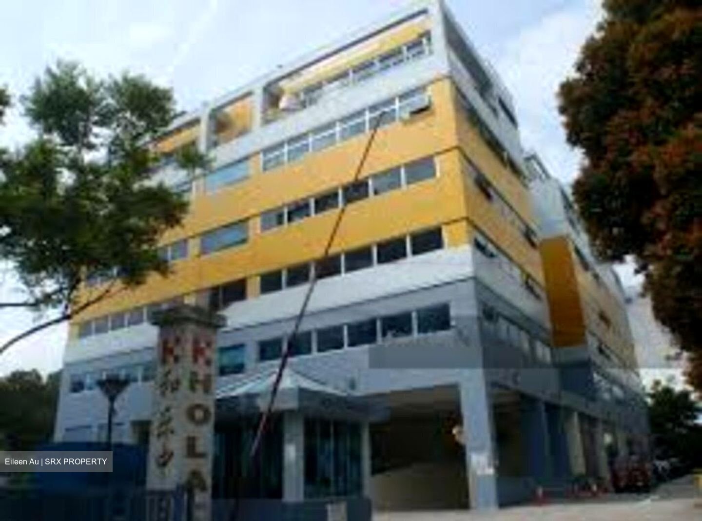 Hola Centre (D14), Factory #456416131